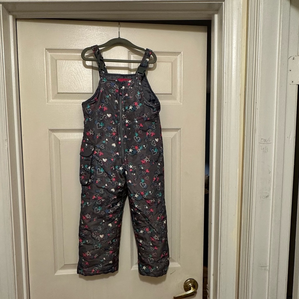 London fog size 4 Girls pink snow bib, snowsuit, snow pants overalls